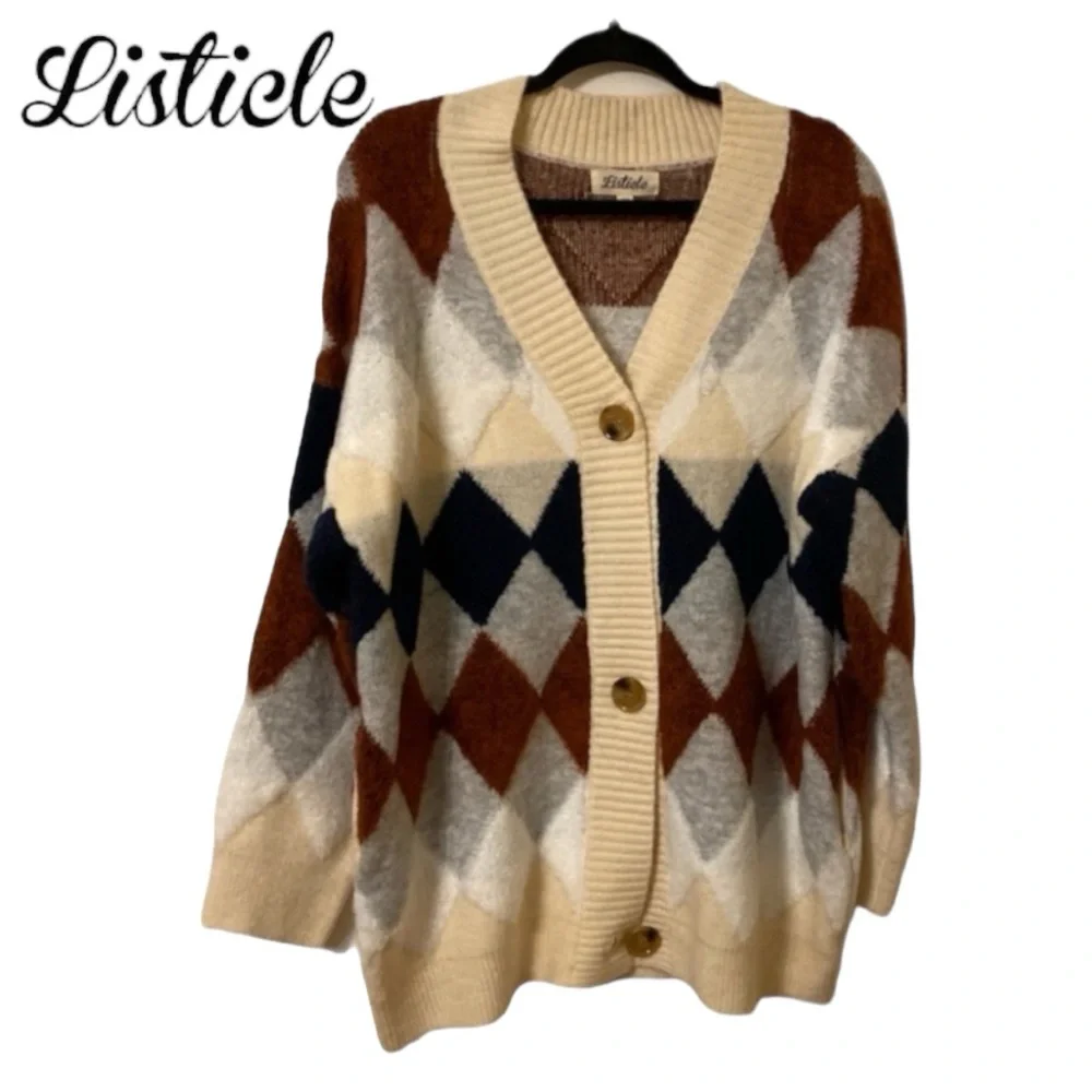 Listicle Oversized Medium Argyle Cardigan Fuzzy Cozy Sweater